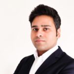 Shubham Rohilla spreekt op Telecom Society-evenement over antenne-ontwikkeling